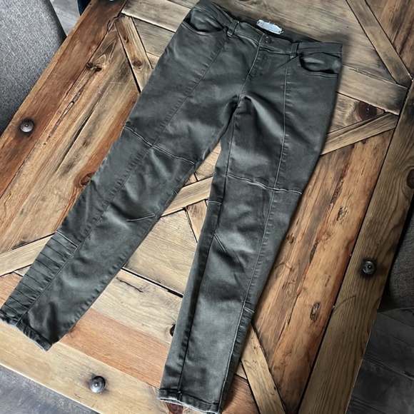 Free People Moto Skinny - Picture 2 of 13